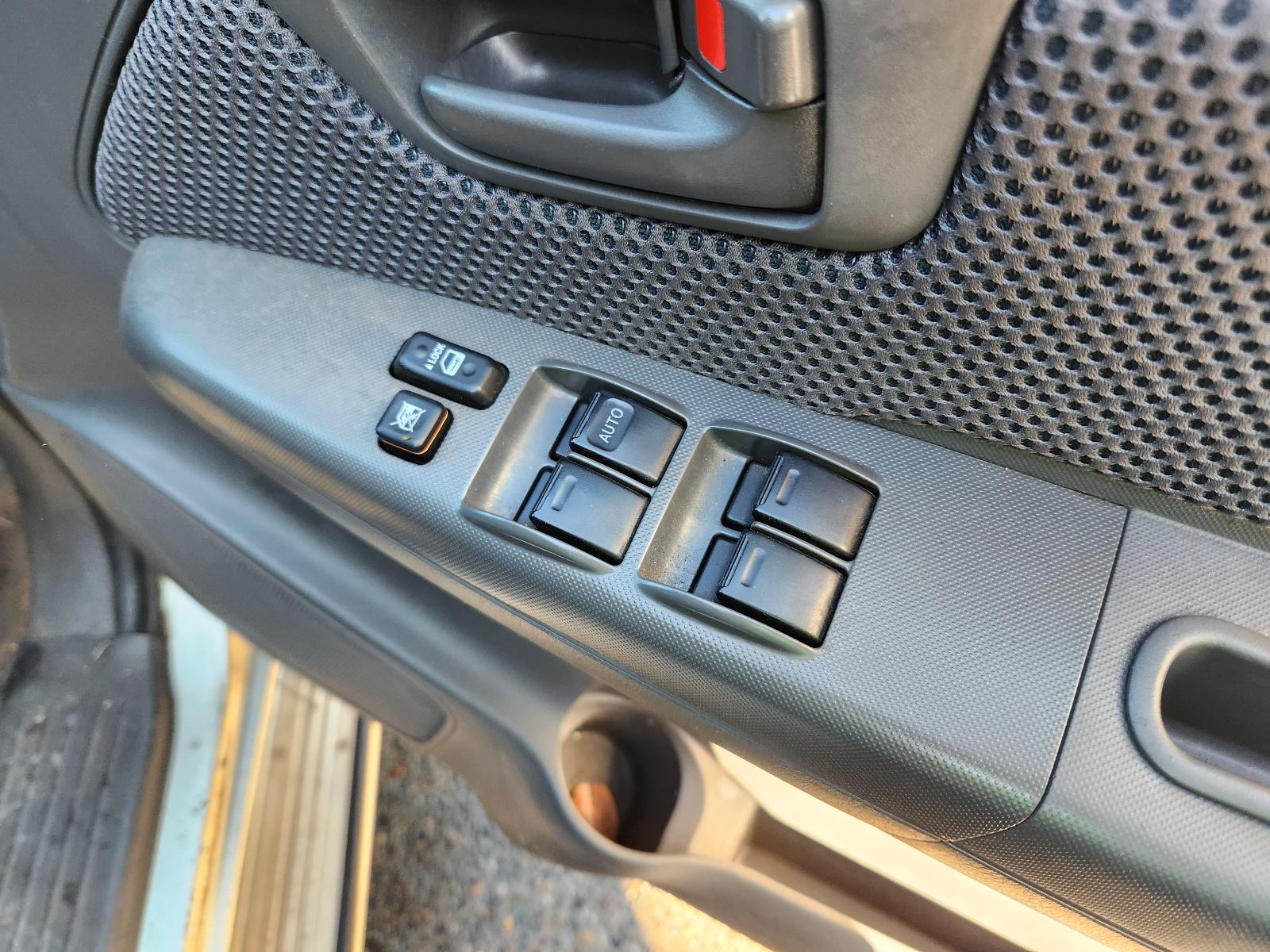 View Toyota Hilux 2013 4 Door Utility