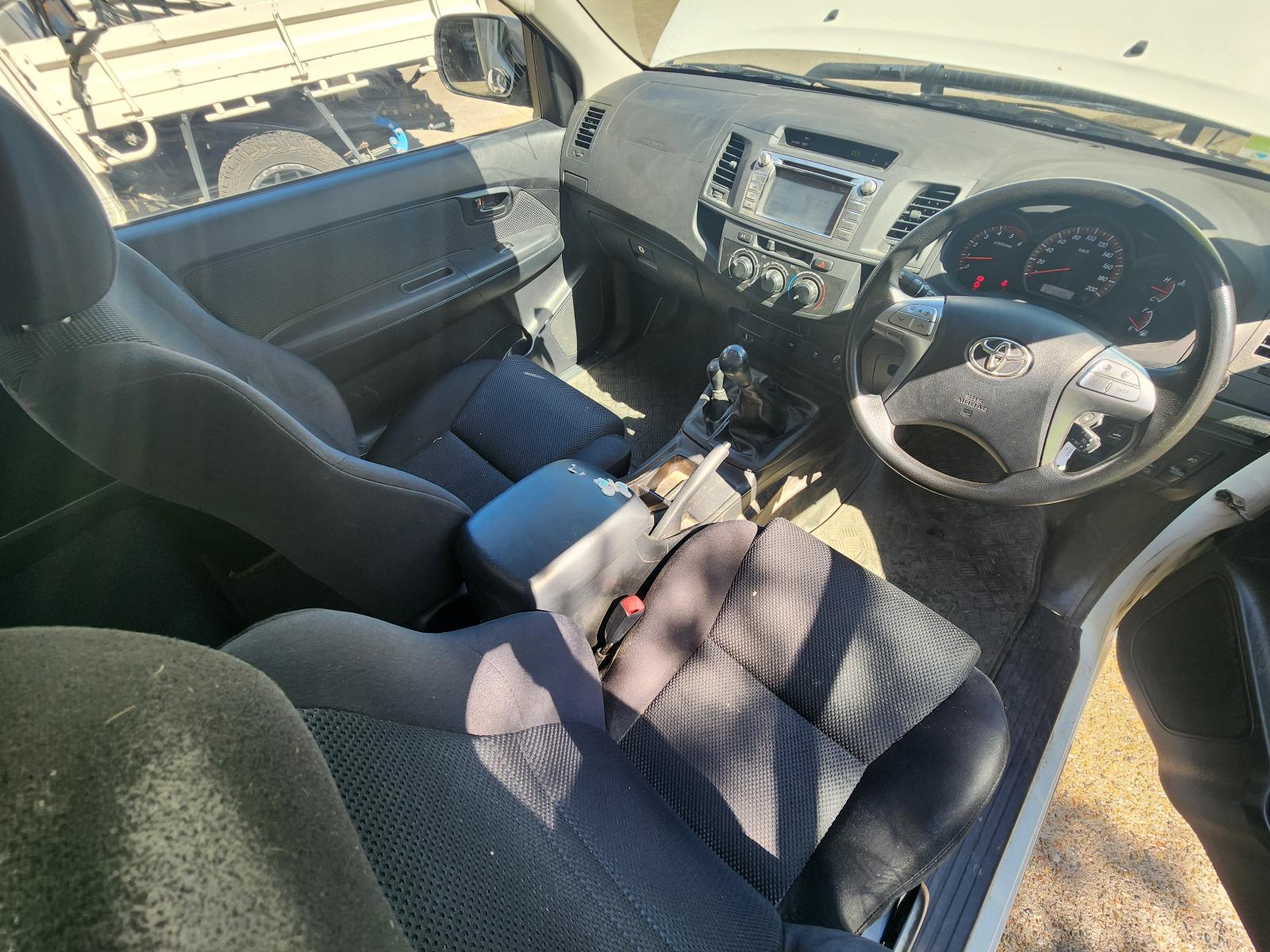 Toyota Hilux 2015 2 Door Pickup View Toyota Hilux 2015 2 Door Pickup