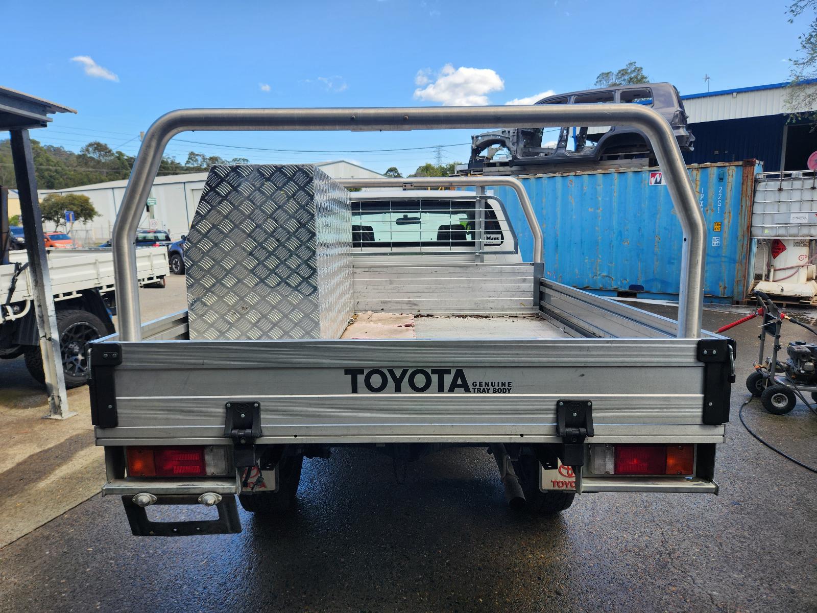 Toyota Hilux 2015 2 Door Pickup View Toyota Hilux 2015 2 Door Pickup