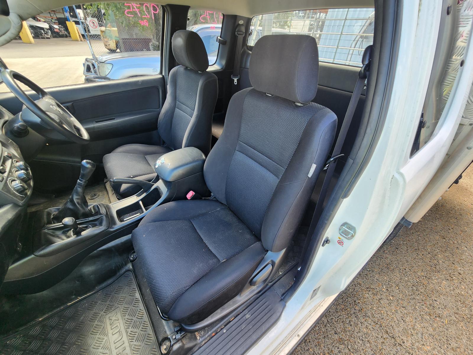 Toyota Hilux 2015 2 Door Pickup View Toyota Hilux 2015 2 Door Pickup