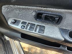 View Nissan Navara 2013 4 Door Utility