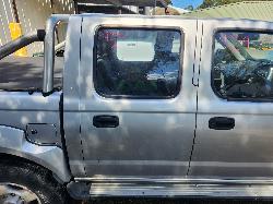 View Nissan Navara 2013 4 Door Utility