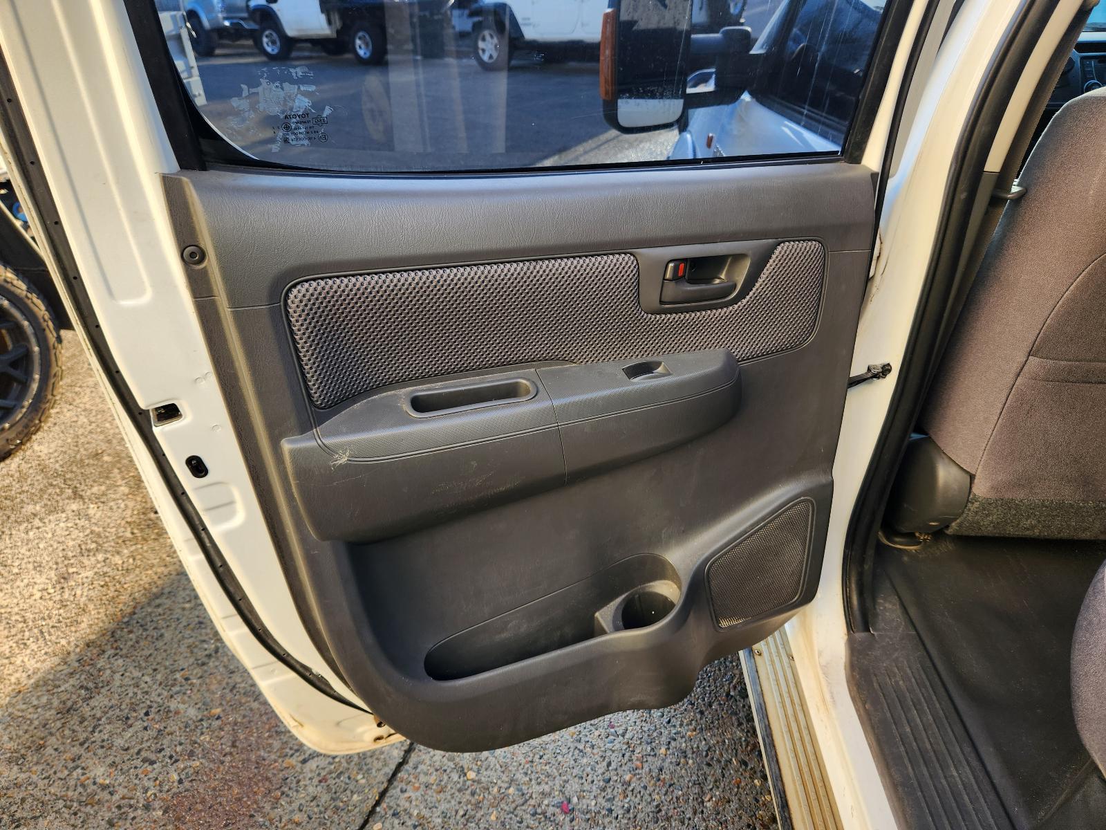 Toyota Hilux 2012 4 Door Utility View Toyota Hilux 2012 4 Door Utility
