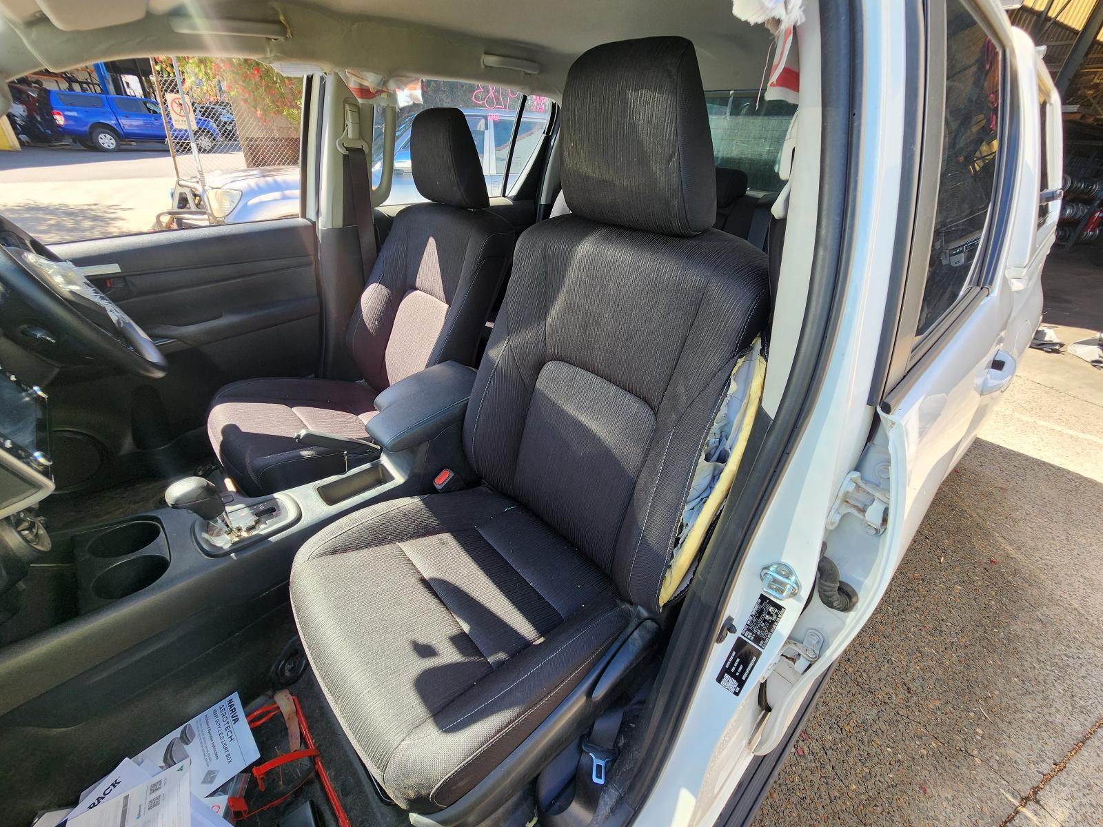 View Toyota Hilux 2025 4 Door Utility