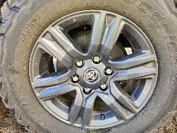 View Toyota Hilux 2025 4 Door Utility