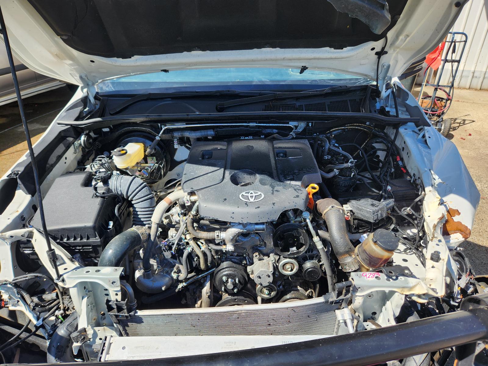 View Toyota Hilux 2025 4 Door Utility
