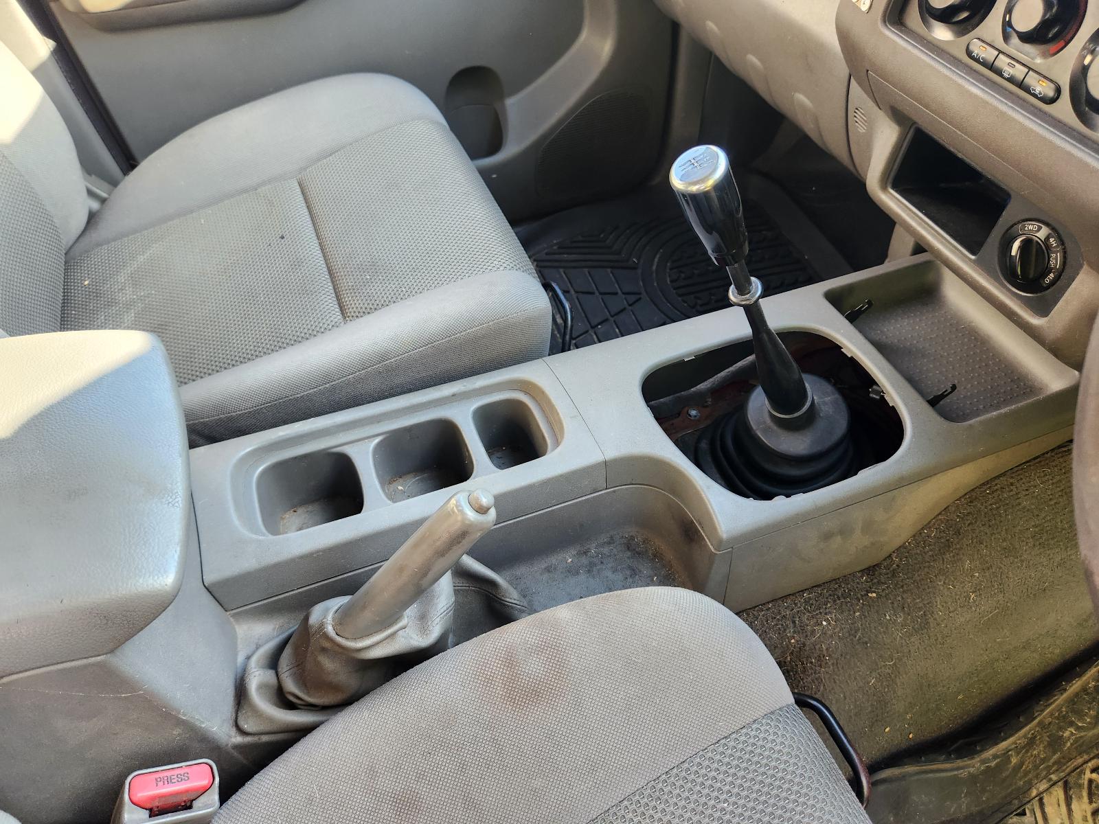 Nissan Navara 2010 2 Door Utility View Nissan Navara 2010 2 Door Utility