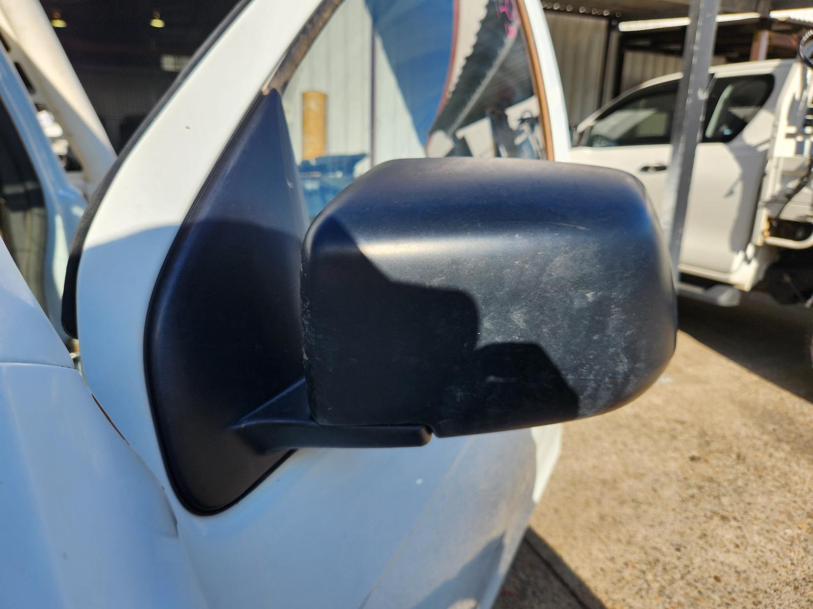Isuzu Dmax 2017 2 Door Pickup View Isuzu Dmax 2017 2 Door Pickup