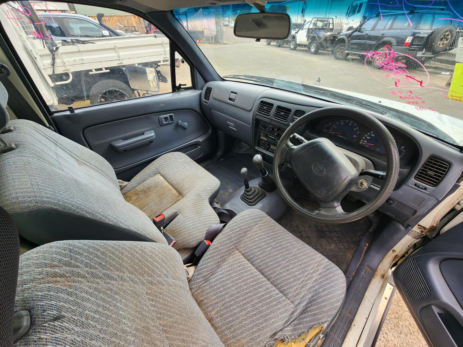 View Toyota Hilux 2000 2 Door Pickup