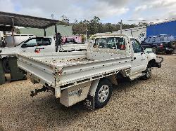 View Toyota Hilux 2000 2 Door Pickup