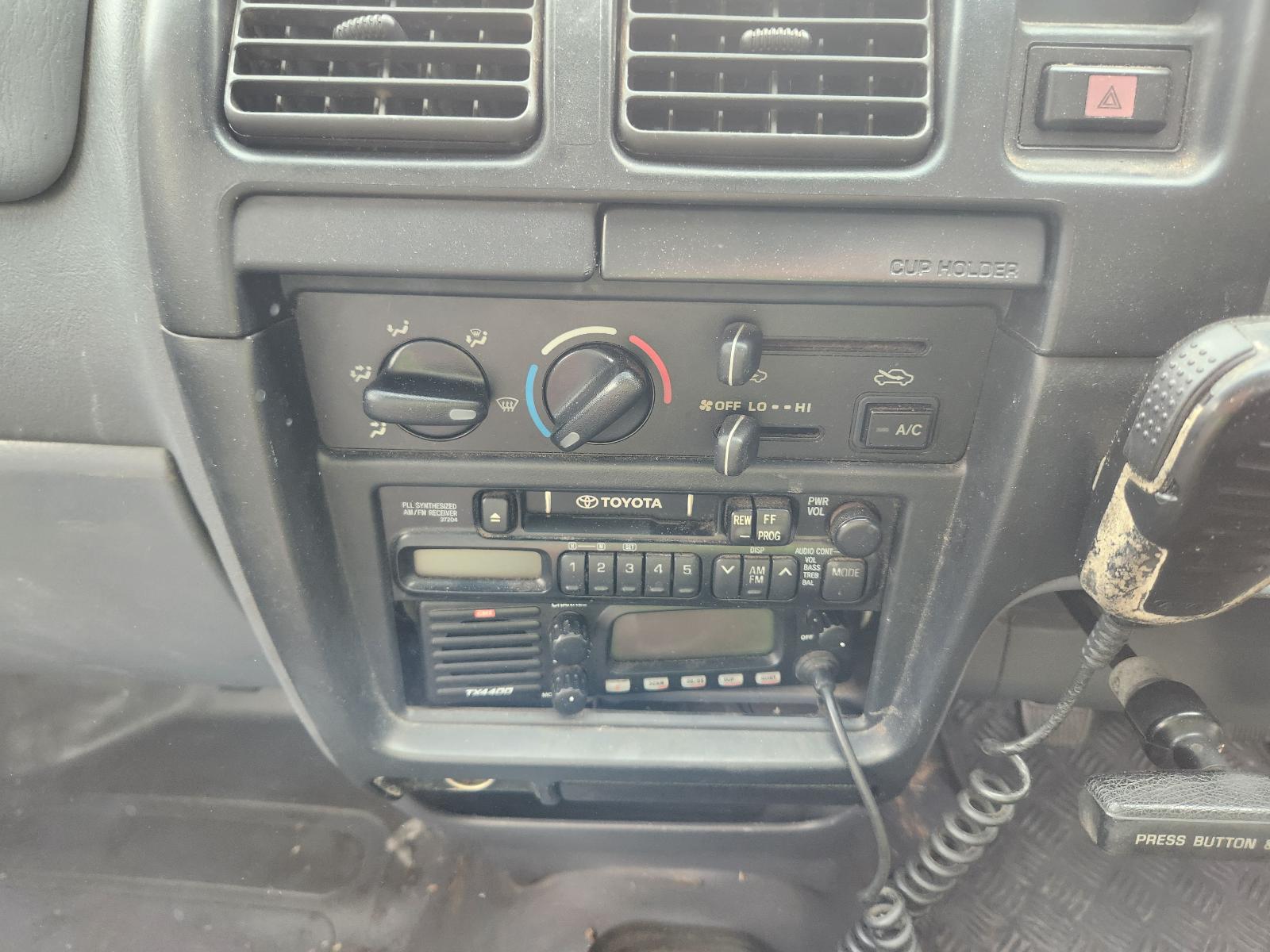 View Toyota Hilux 2000 2 Door Pickup