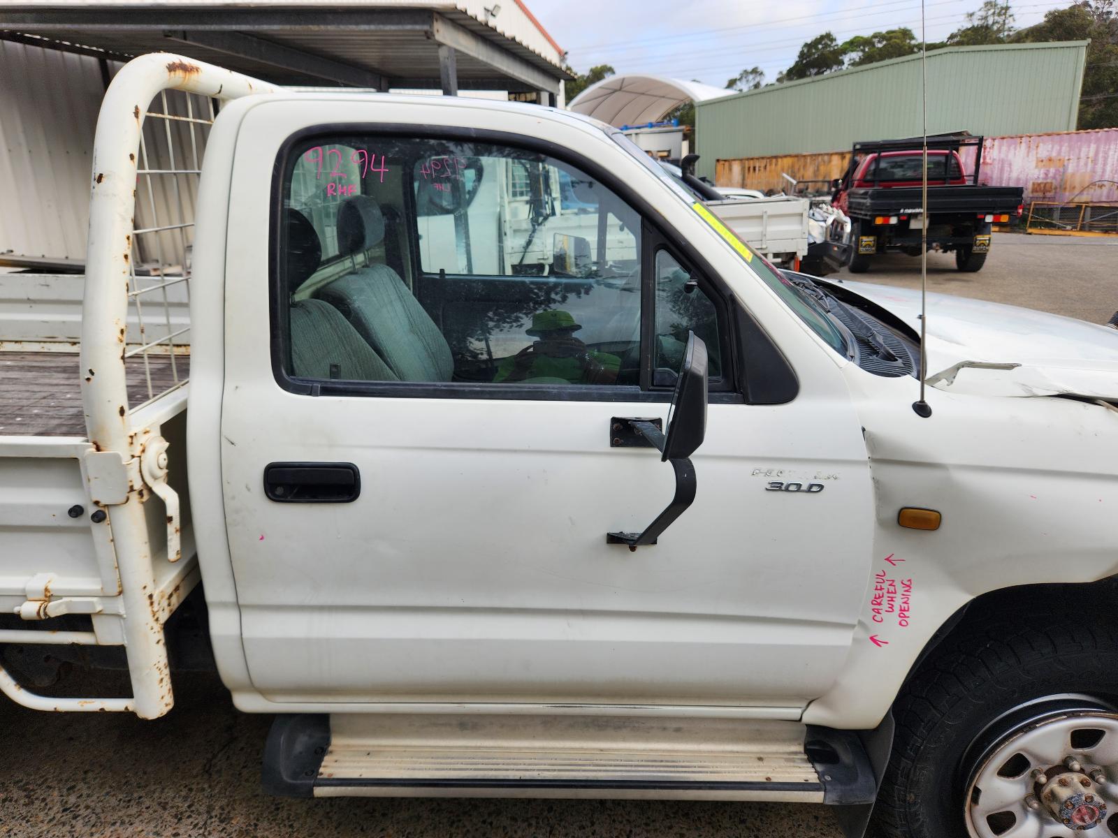 View Toyota Hilux 2000 2 Door Pickup