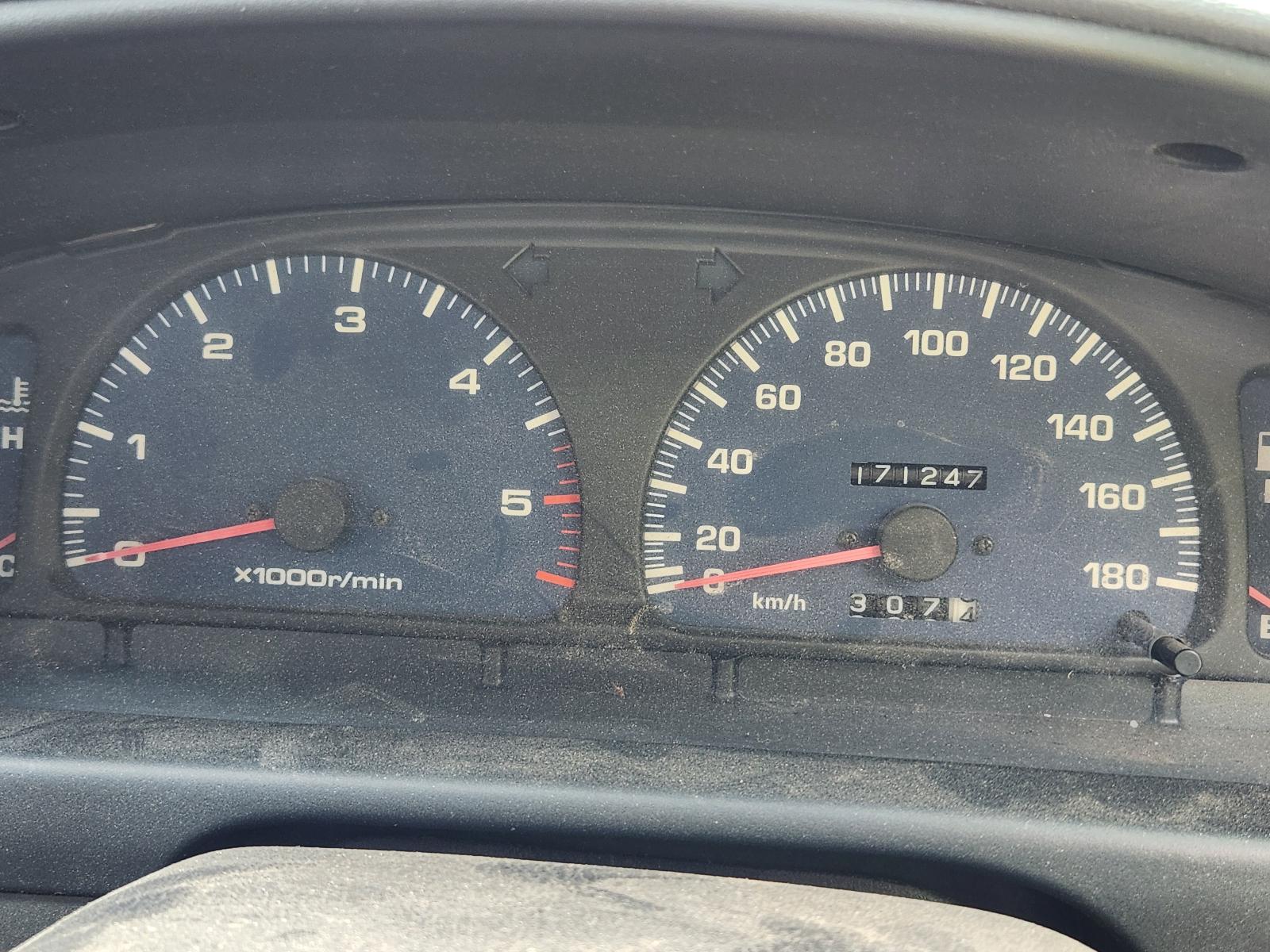 View Toyota Hilux 2000 2 Door Pickup