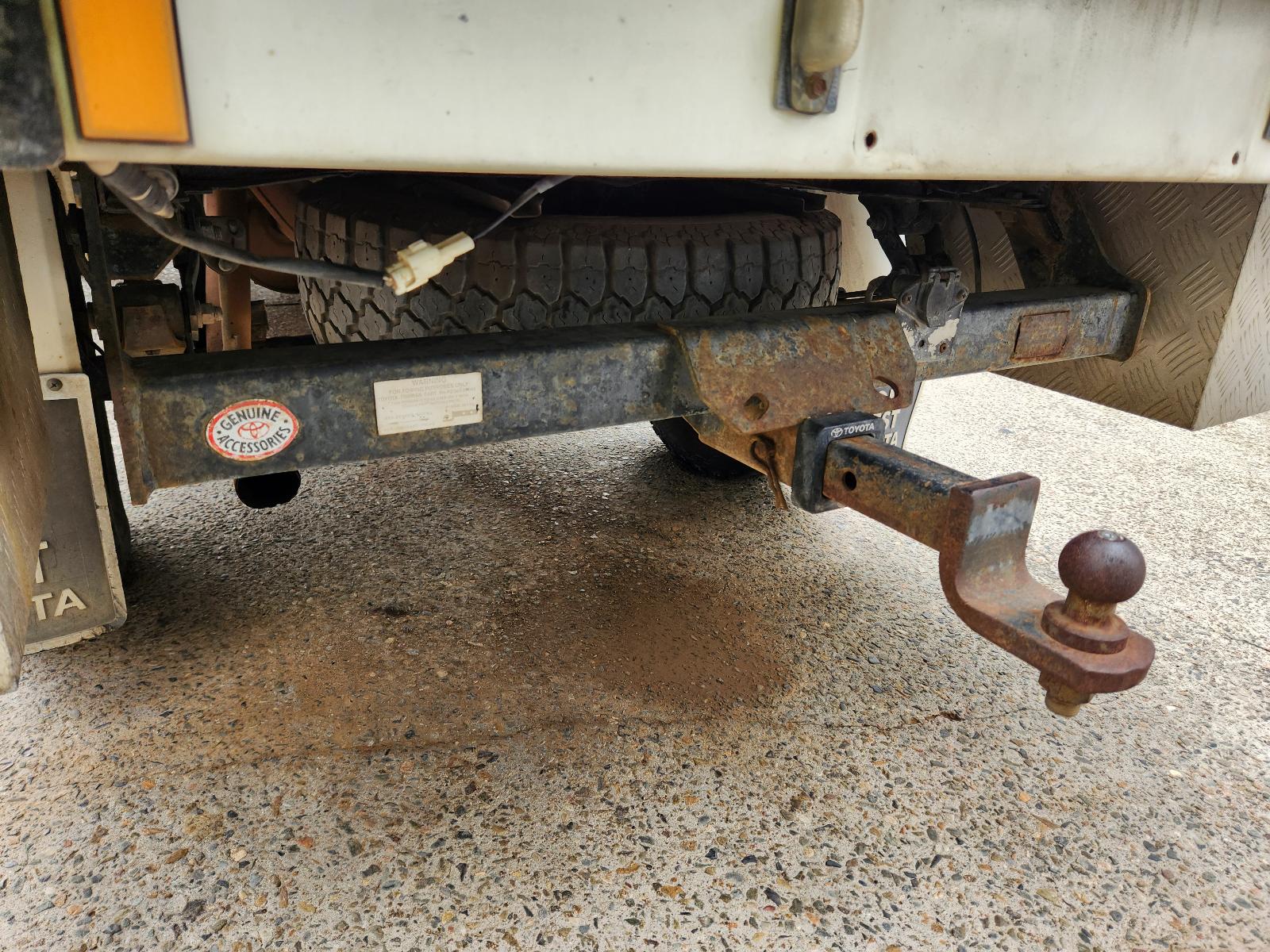View Toyota Hilux 2000 2 Door Pickup