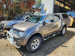 View Auto part Differential Centre Mitsubishi Triton 2014