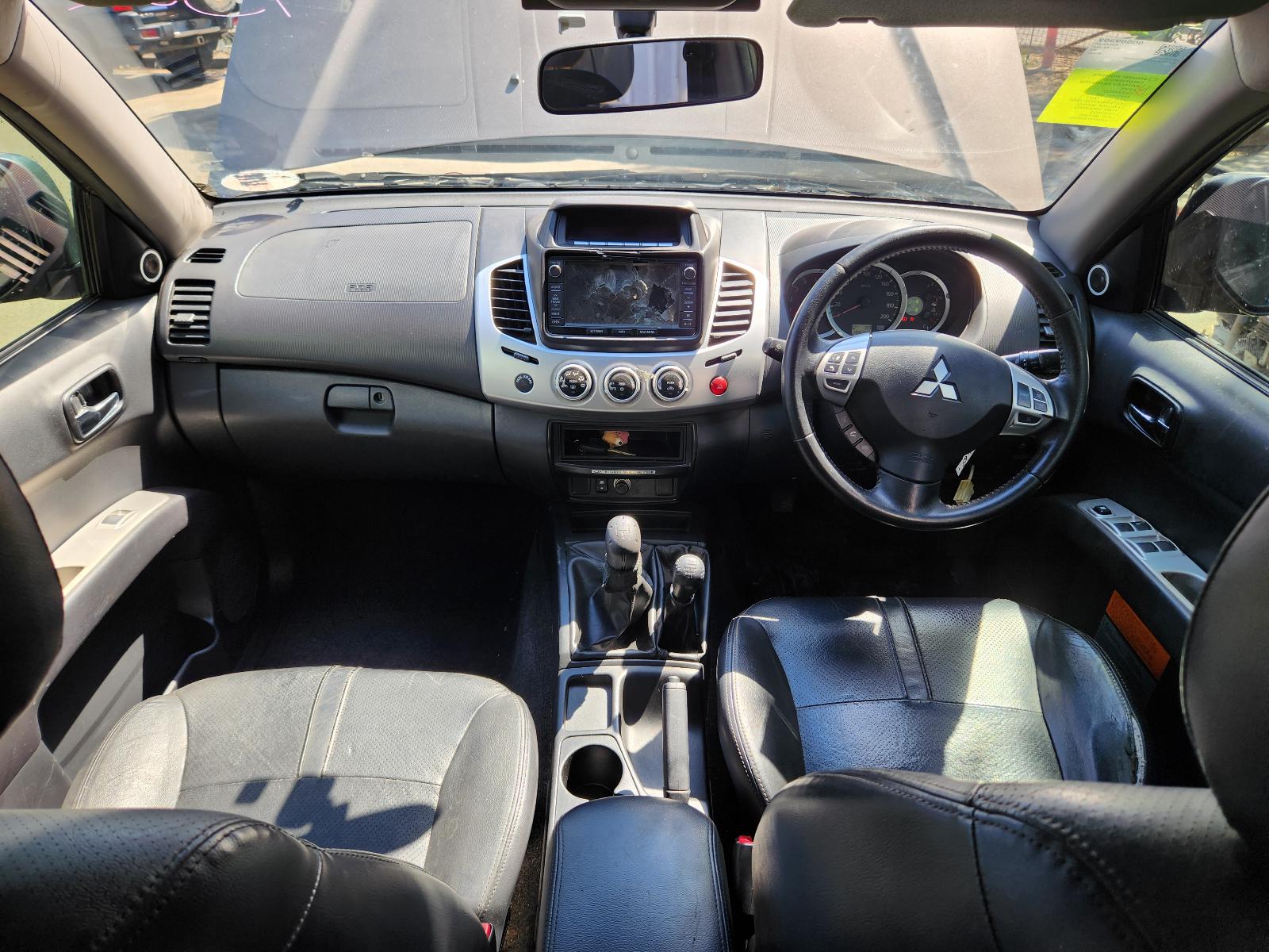 View Mitsubishi Triton 2014 4 Door Utility