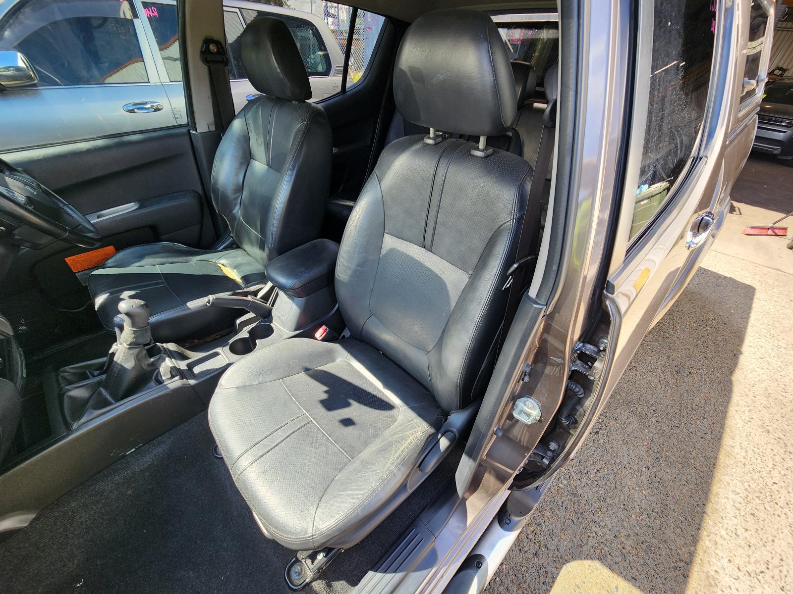 View Mitsubishi Triton 2014 4 Door Utility