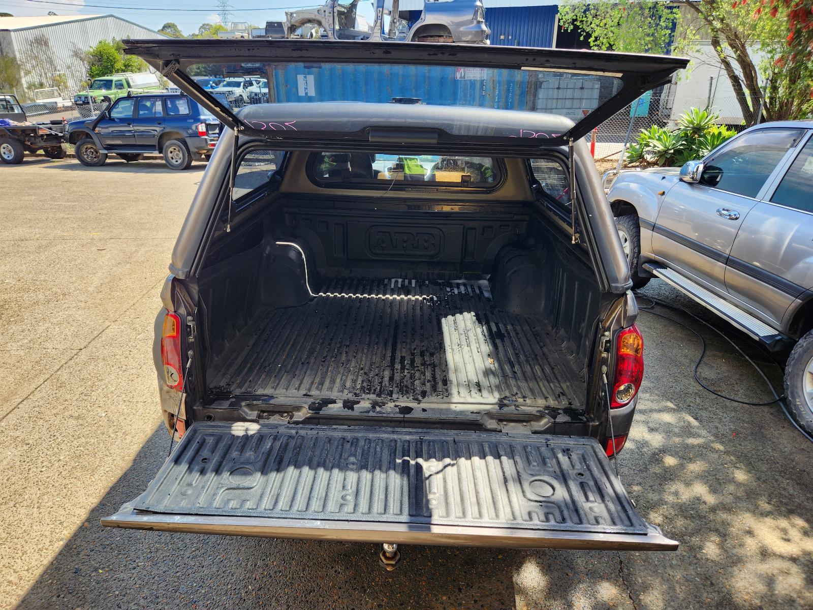 View Mitsubishi Triton 2014 4 Door Utility