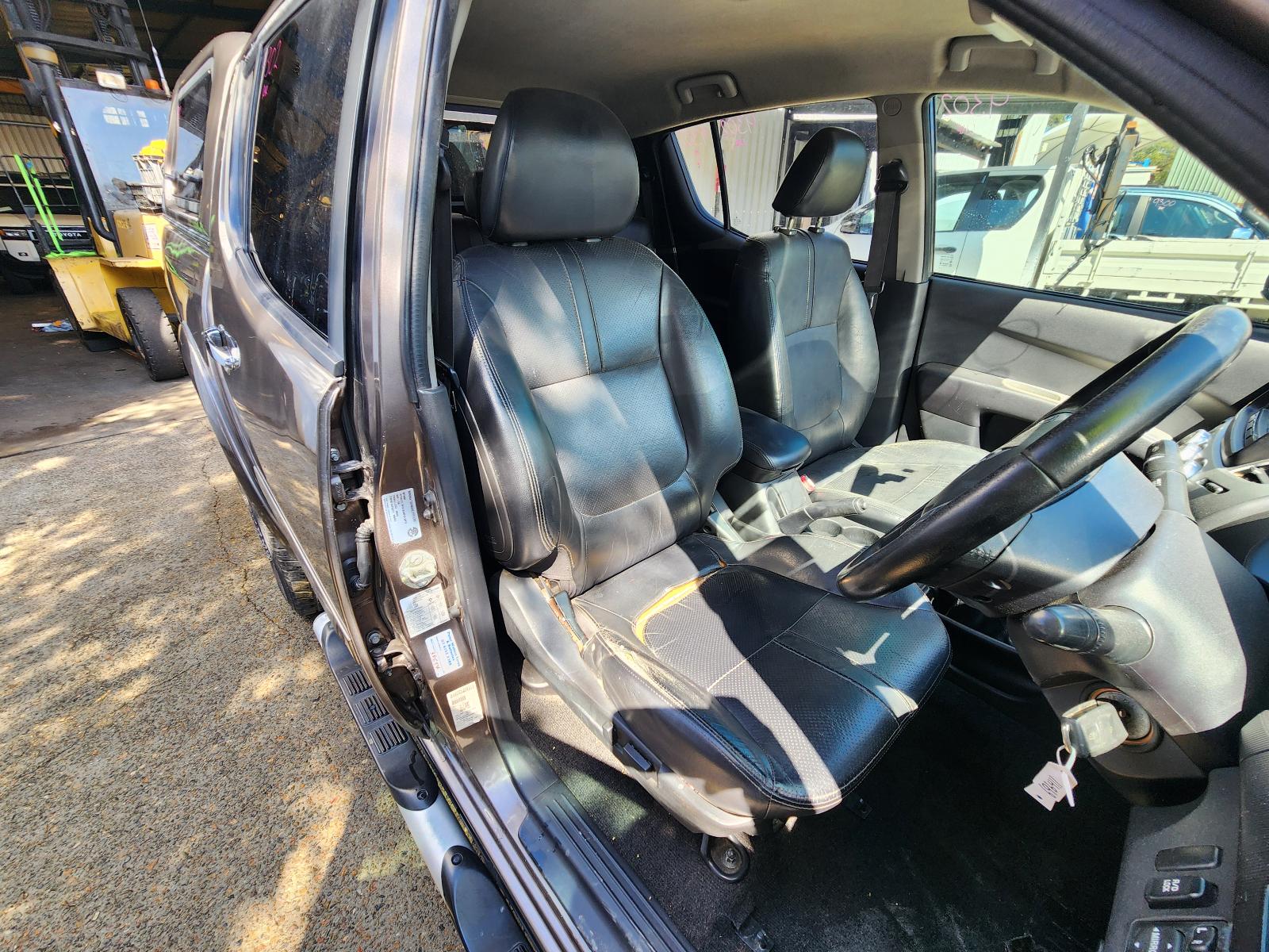 View Mitsubishi Triton 2014 4 Door Utility