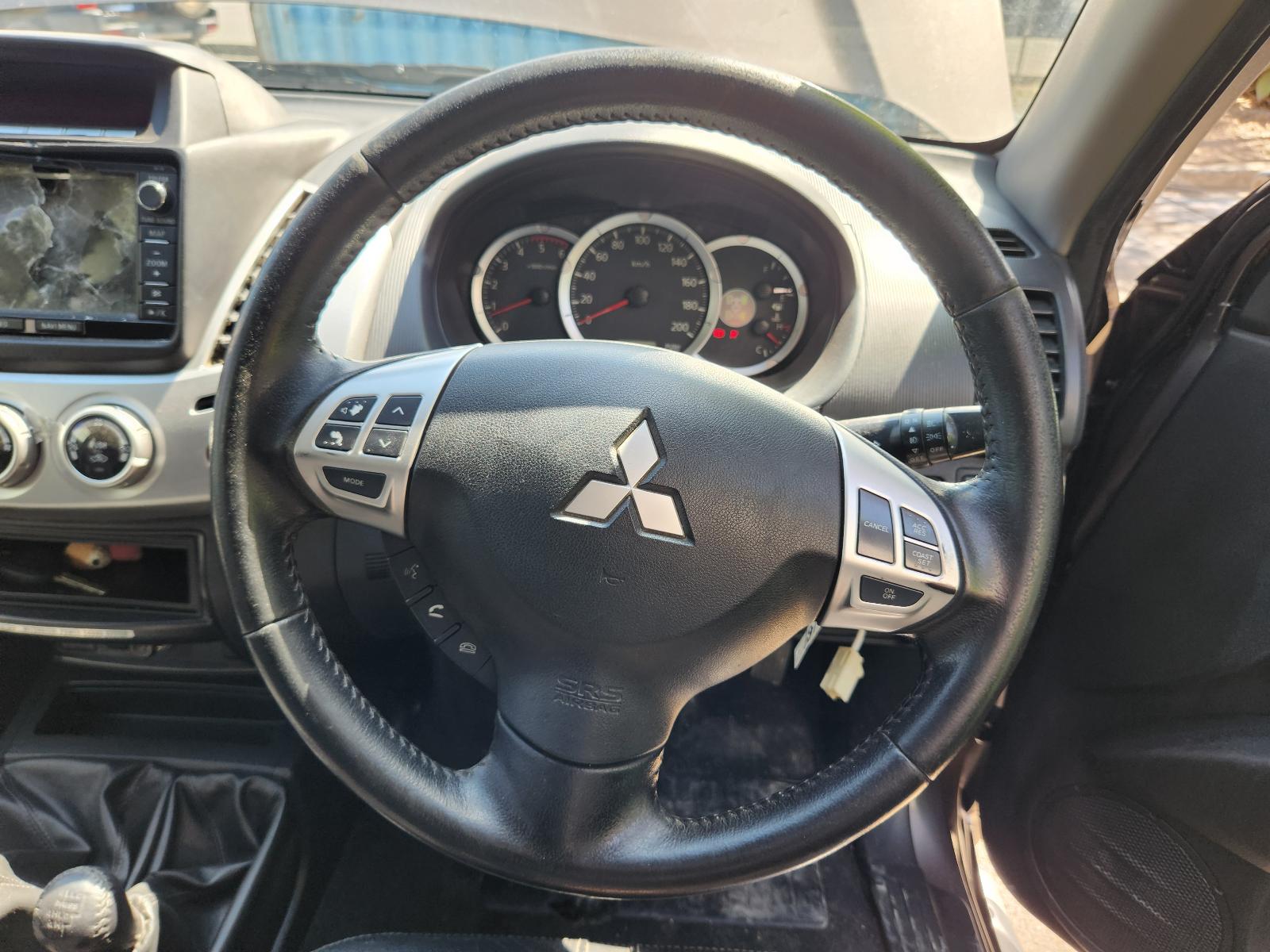 View Mitsubishi Triton 2014 4 Door Utility