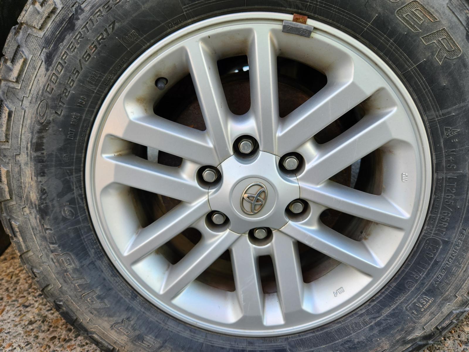 Toyota Hilux 2014 4 Door Utility View Toyota Hilux 2014 4 Door Utility