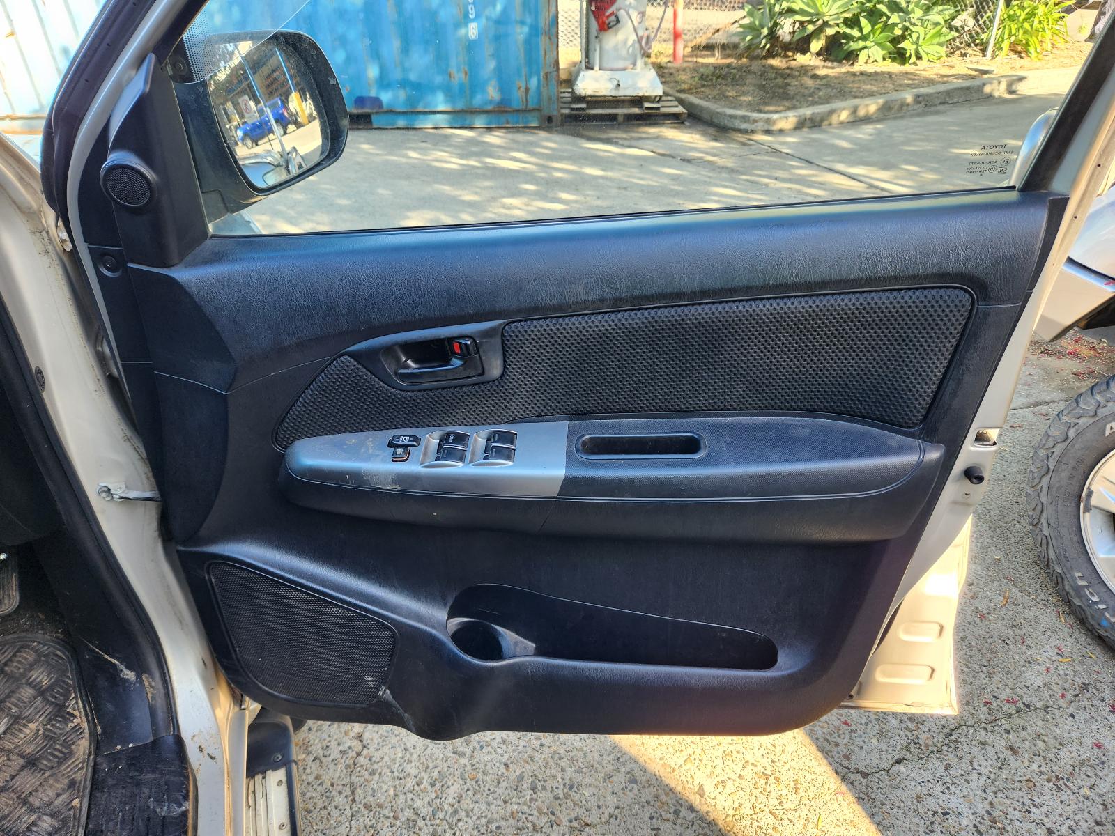 Toyota Hilux 2014 4 Door Utility View Toyota Hilux 2014 4 Door Utility