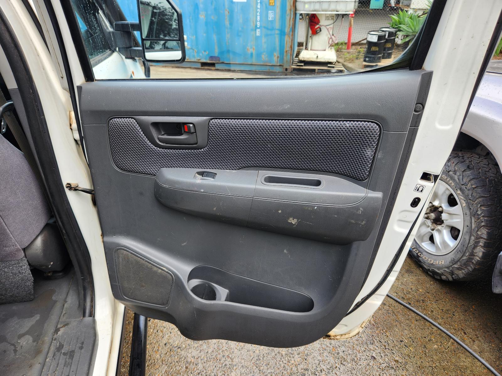 Toyota Hilux 2012 4 Door Pickup View Toyota Hilux 2012 4 Door Pickup