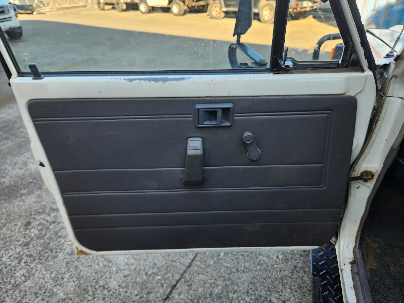 Toyota Landcruiser 2003 2 Door Pickup View Toyota Landcruiser 2003 2 Door Pickup