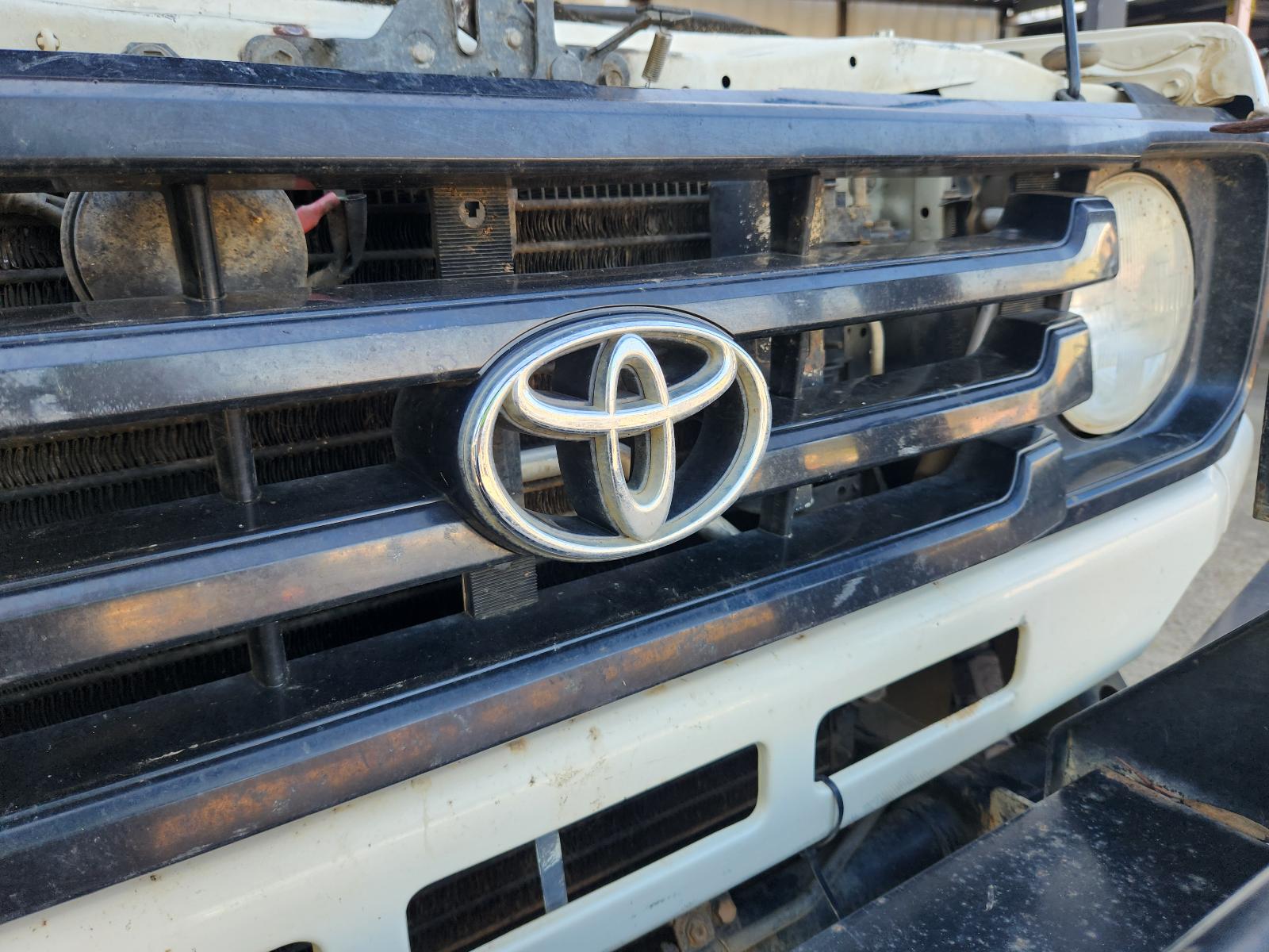 Toyota Landcruiser 2003 2 Door Pickup View Toyota Landcruiser 2003 2 Door Pickup