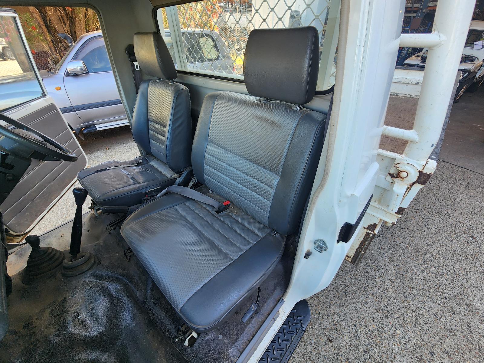 Toyota Landcruiser 2003 2 Door Pickup View Toyota Landcruiser 2003 2 Door Pickup