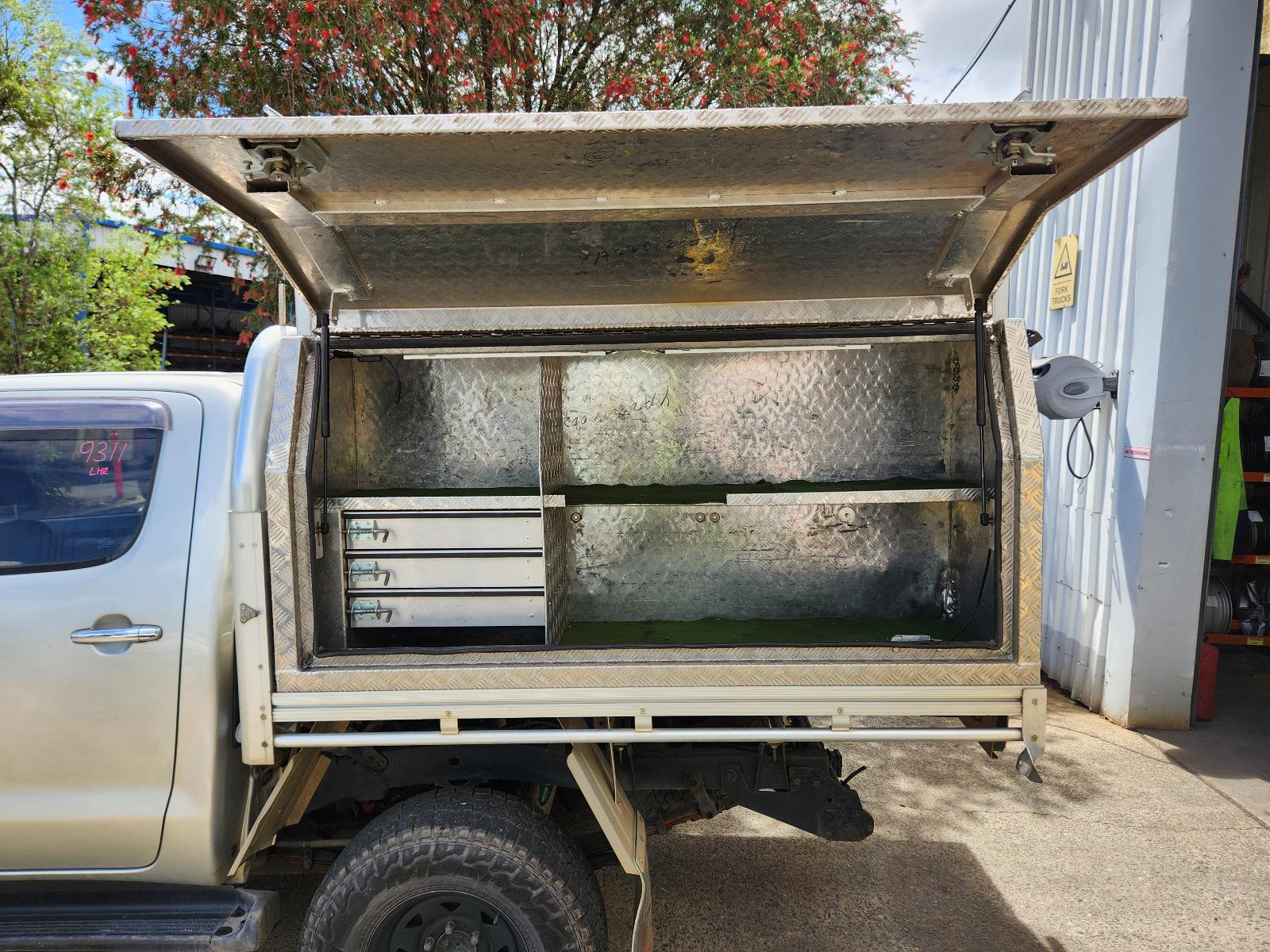 View Toyota Hilux 2007 4 Door Utility