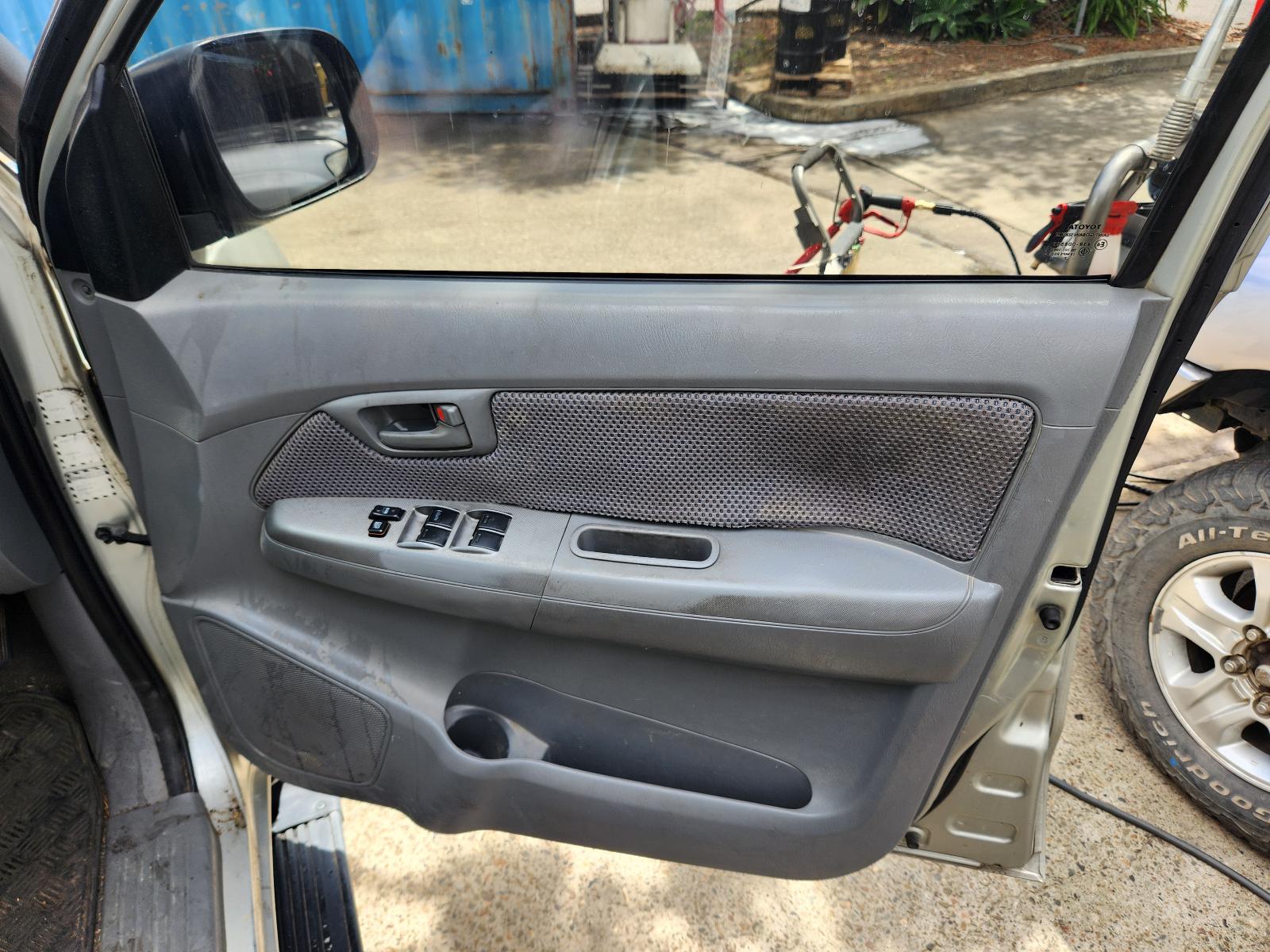 View Toyota Hilux 2007 4 Door Utility