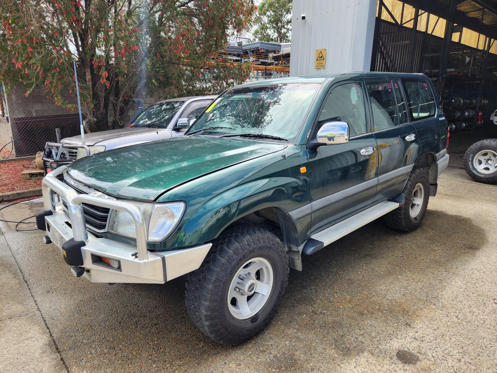 Toyota Landcruiser 1998 4 Door Station Wagon View Toyota Landcruiser 1998 4 Door Station Wagon