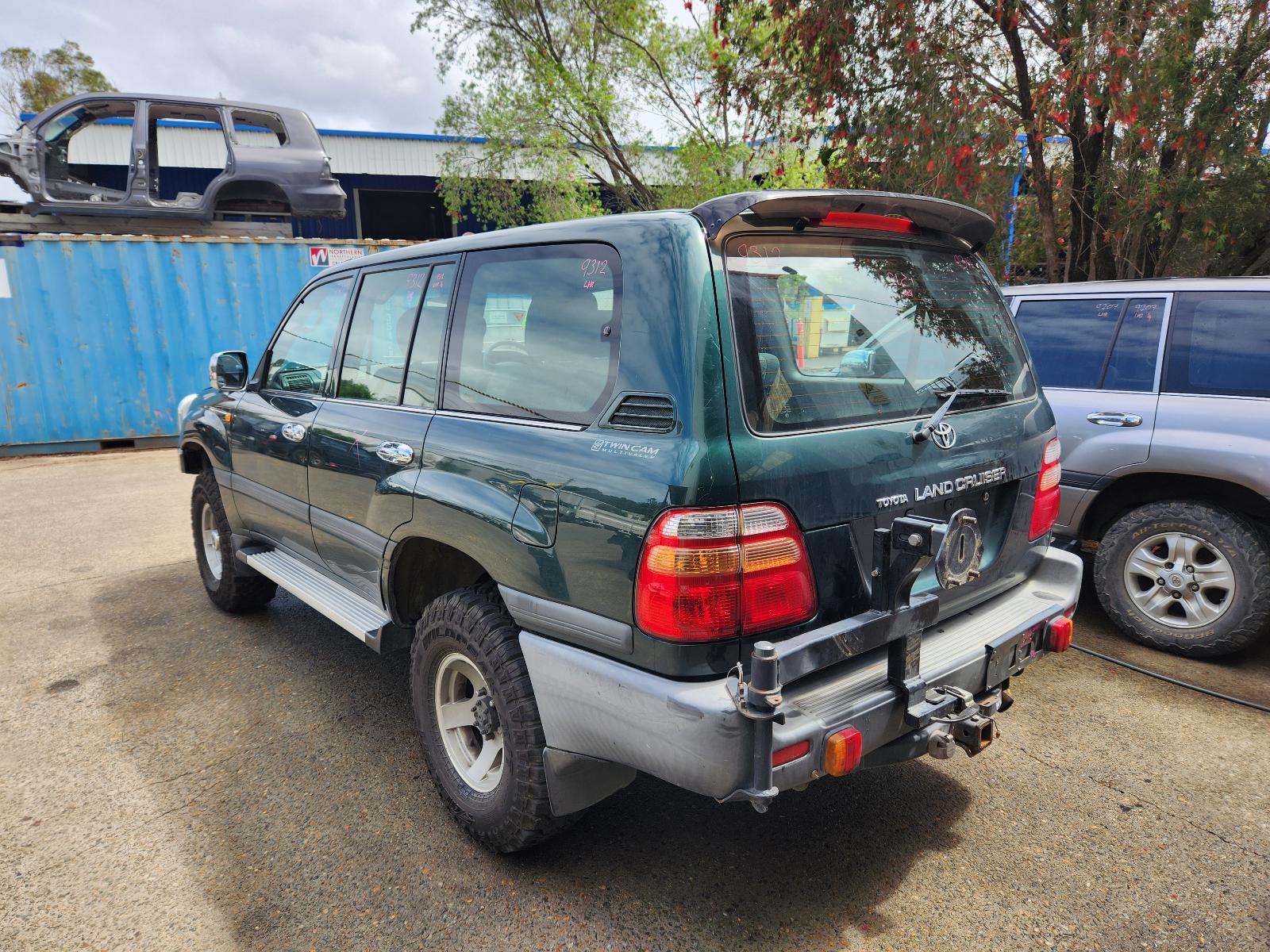 Toyota Landcruiser 1998 4 Door Station Wagon View Toyota Landcruiser 1998 4 Door Station Wagon