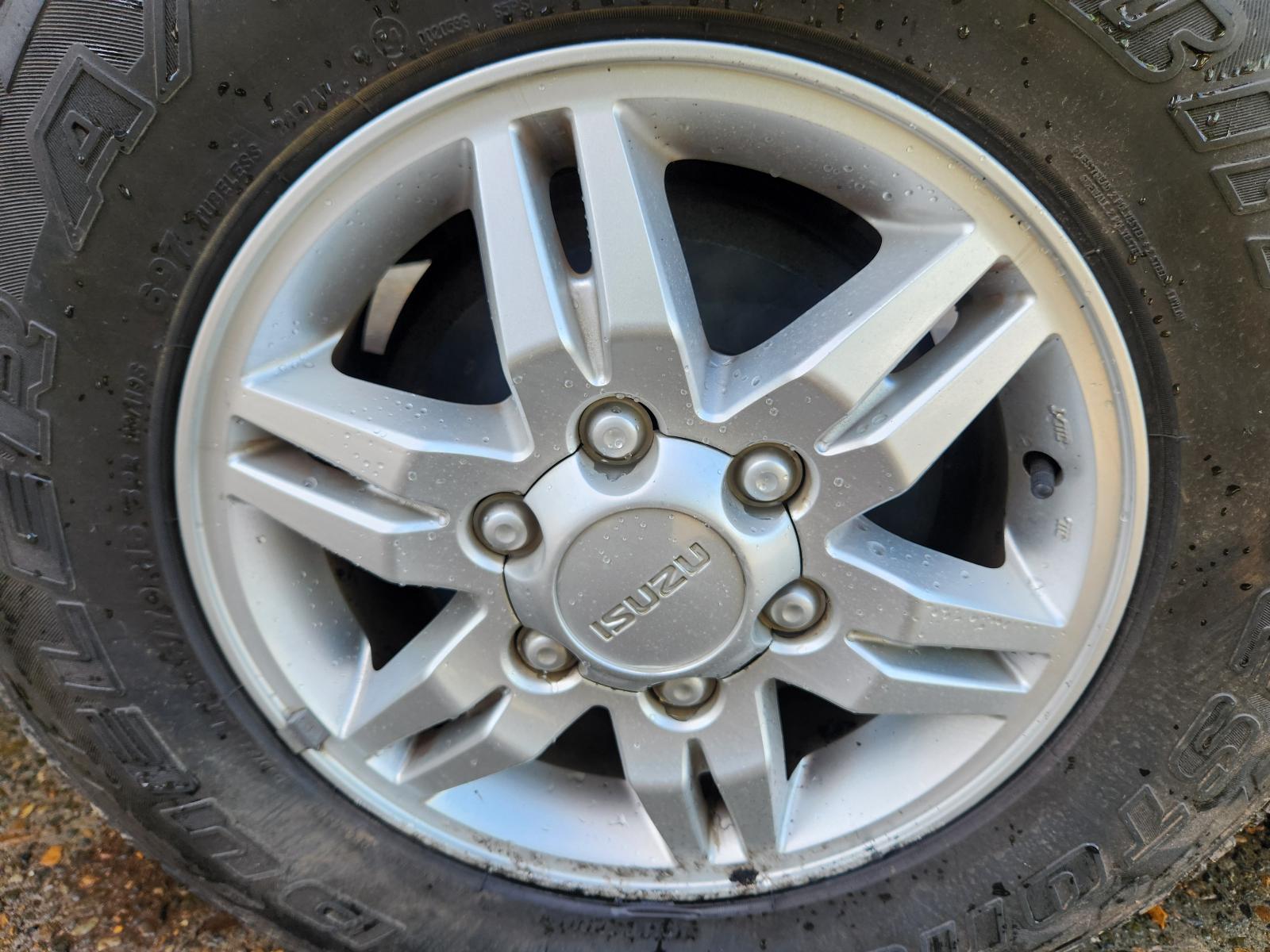 Isuzu Dmax 2012 View Isuzu Dmax 2012