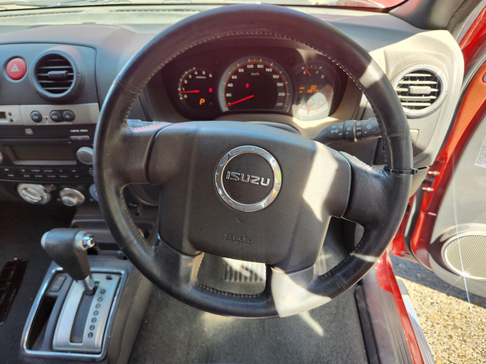 Isuzu Dmax 2012 View Isuzu Dmax 2012