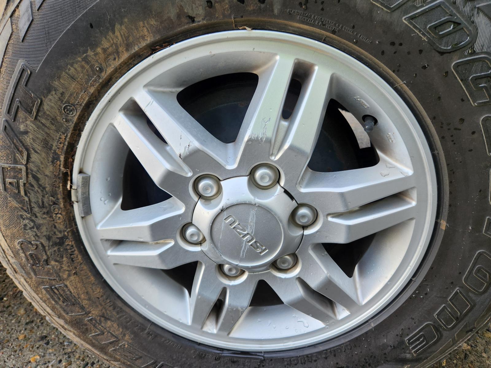 Isuzu Dmax 2012 View Isuzu Dmax 2012