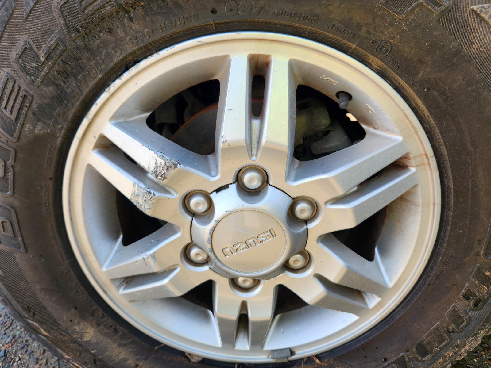 Isuzu Dmax 2012 View Isuzu Dmax 2012