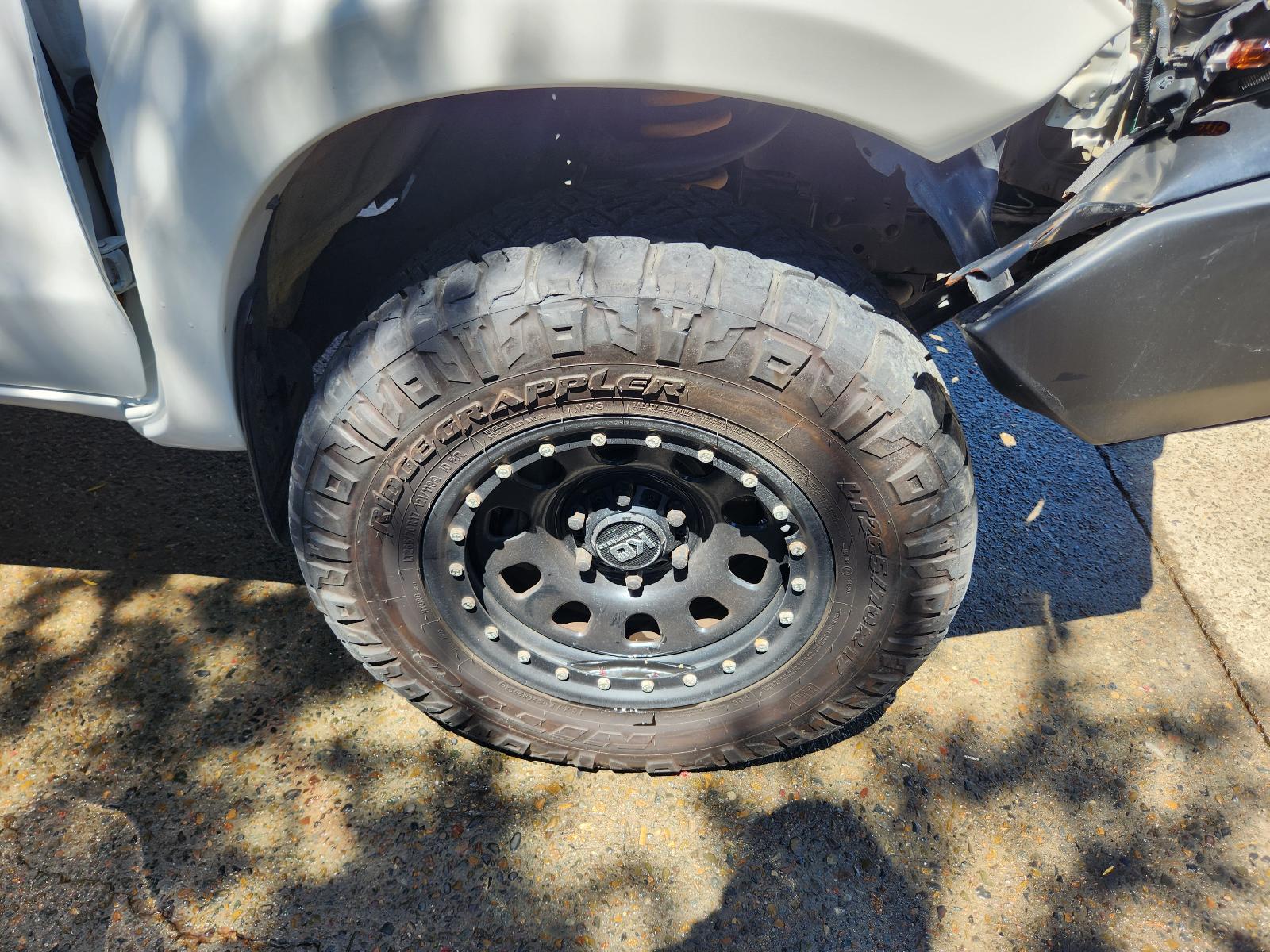 Toyota Hilux 2014 4 Door Pickup View Toyota Hilux 2014 4 Door Pickup