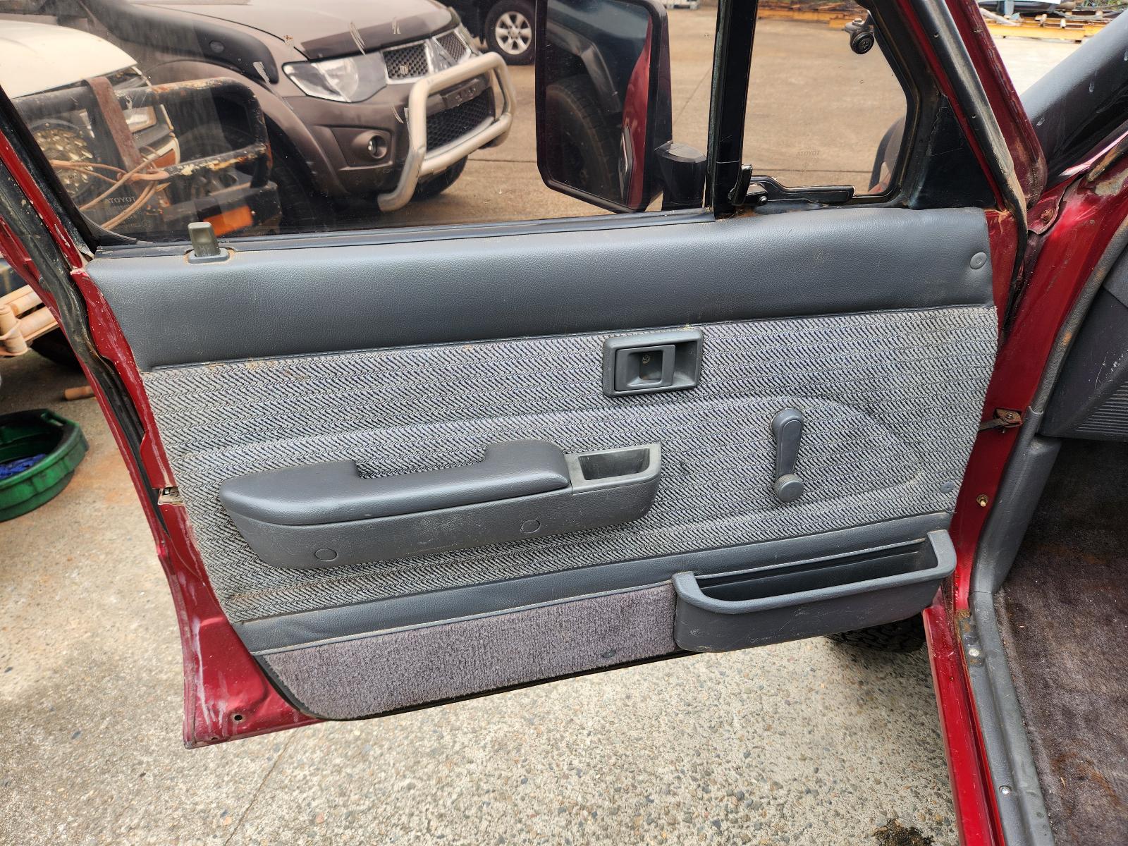 Toyota Hilux 1993 2 Door Utility View Toyota Hilux 1993 2 Door Utility