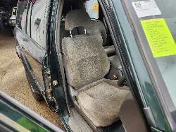 View Nissan Patrol 2000 4 Door Station Wagon