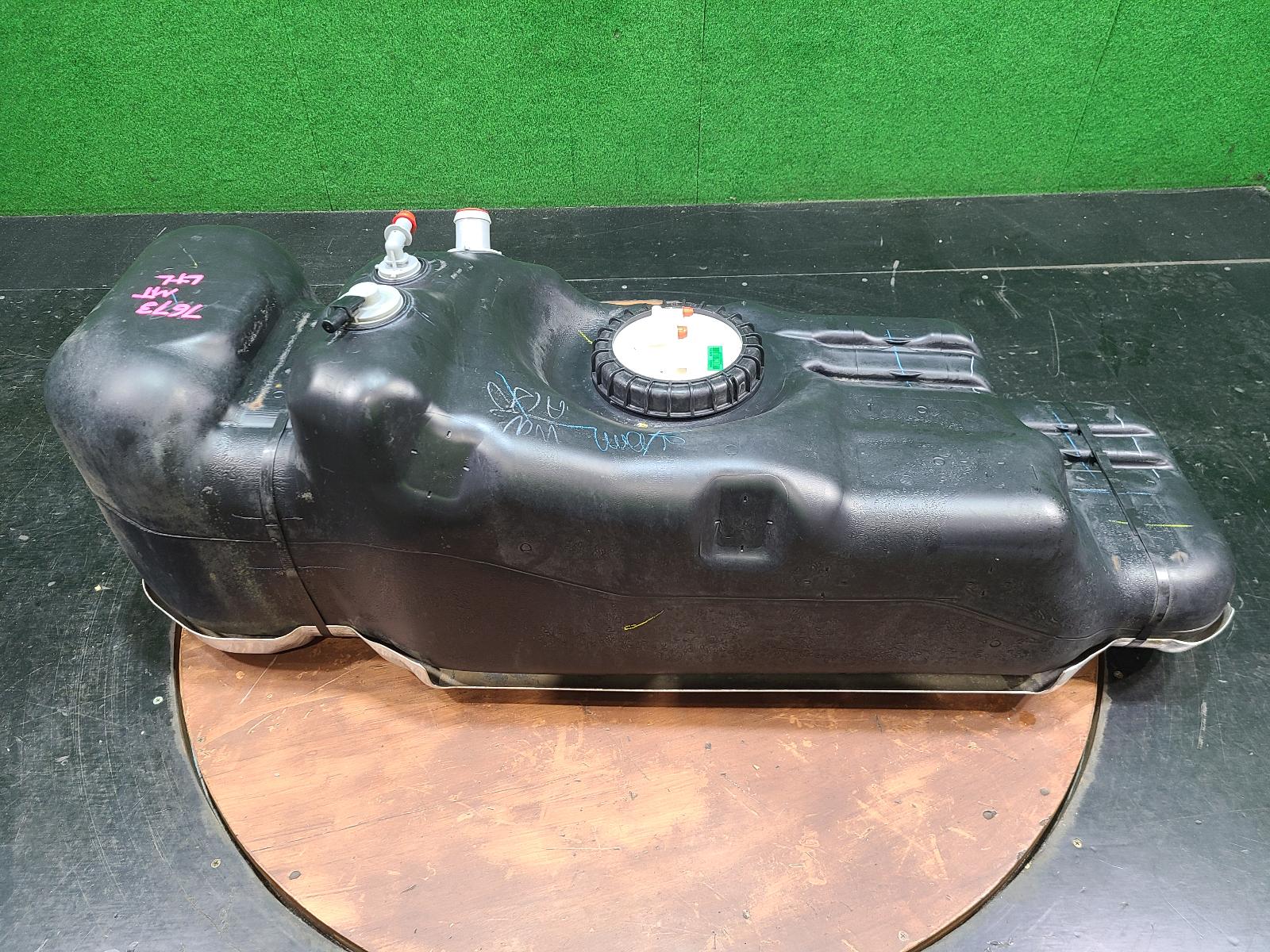 Fuel Tank Dmax Isuzu 2021