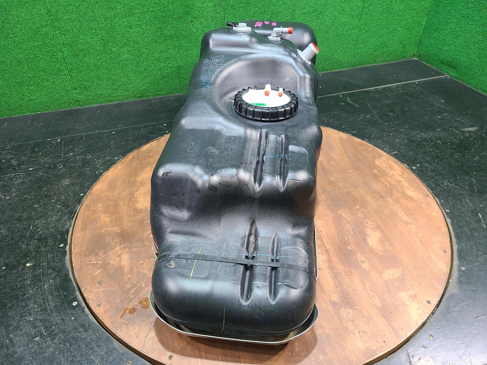 Fuel Tank Dmax Isuzu 2021