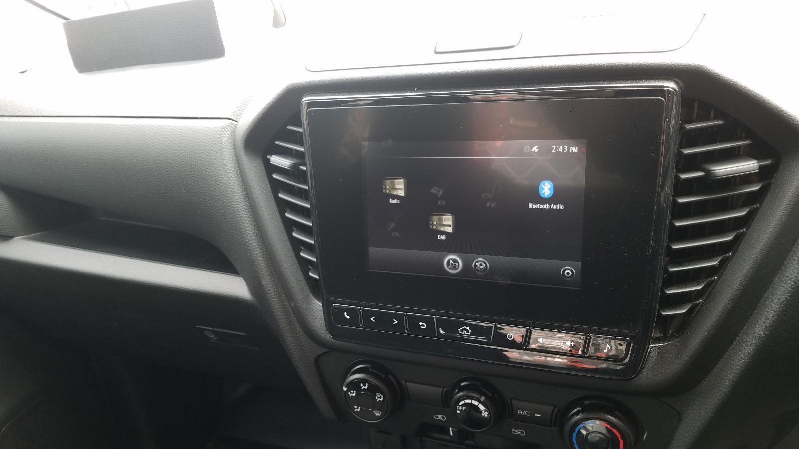 View Auto part Radio/Cd/Dvd/Sat/Tv Isuzu Dmax 2021
