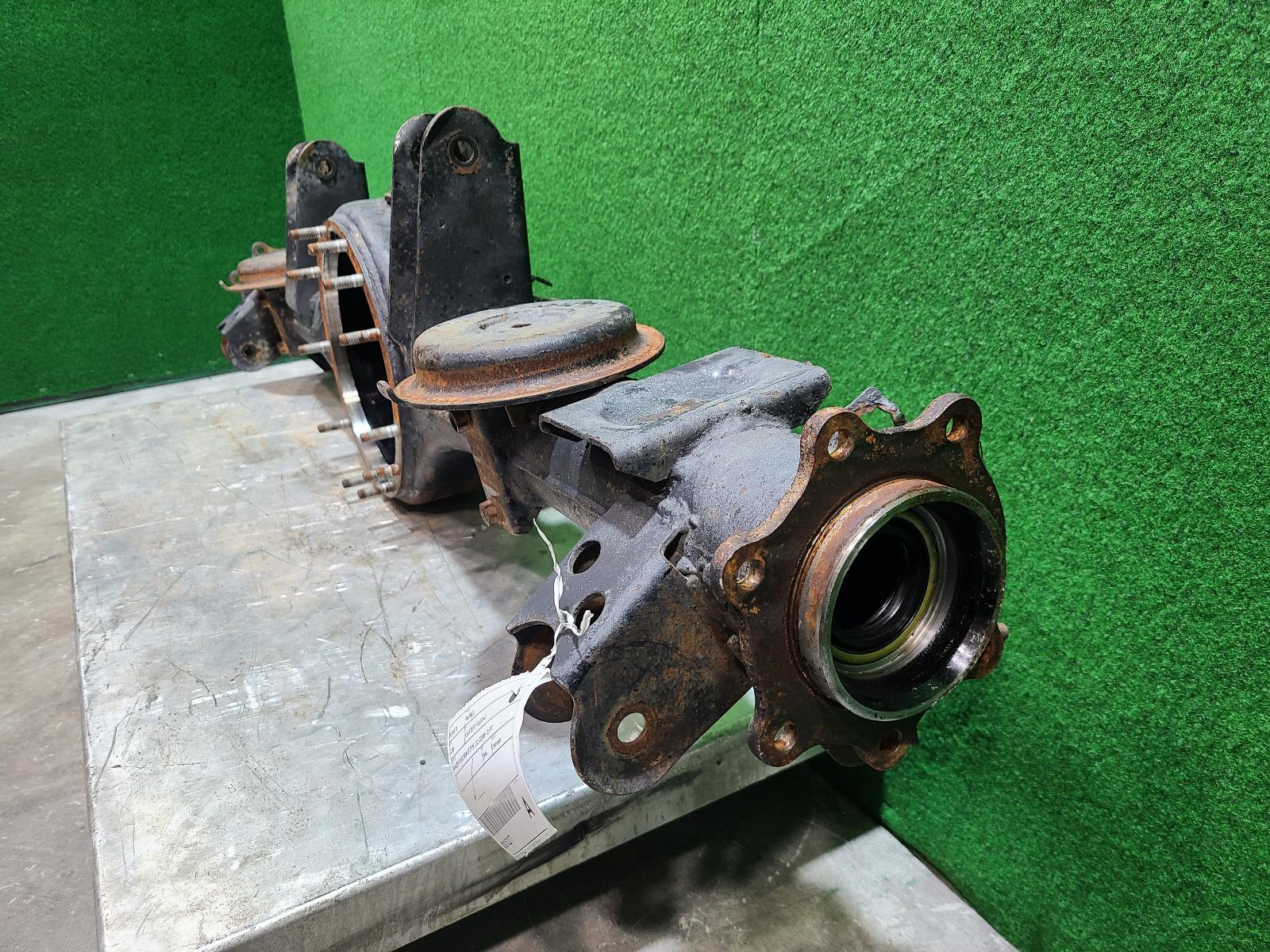 View Auto part Rear Diff Housing Nissan Patrol 1994