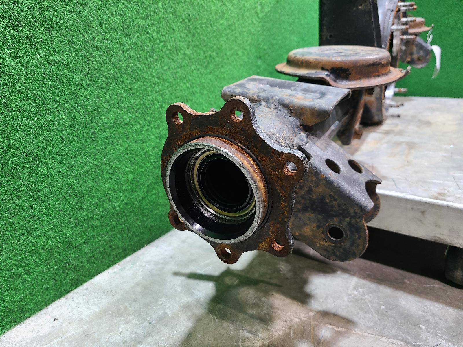 View Auto part Rear Diff Housing Nissan Patrol 1994