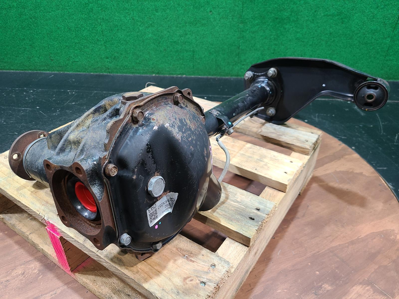View Auto part Differential Centre Mitsubishi Triton 2016