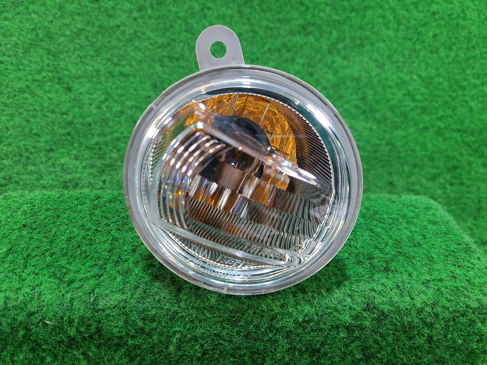 View Auto part Right Indicator/Fog/Side Isuzu Dmax 2023