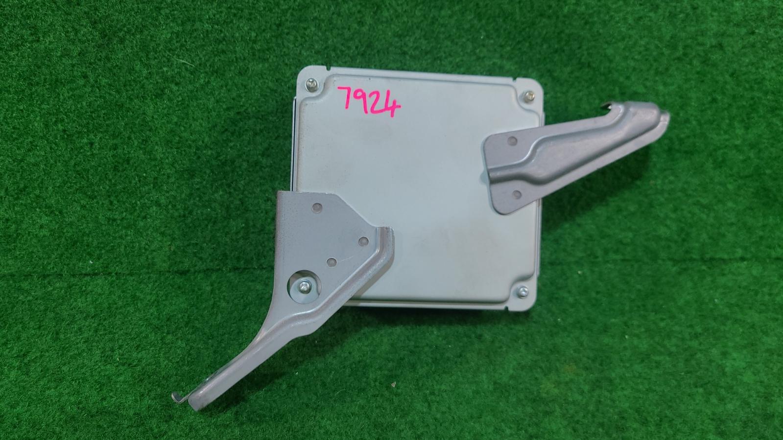 View Auto part Ecu Toyota Hilux 2010