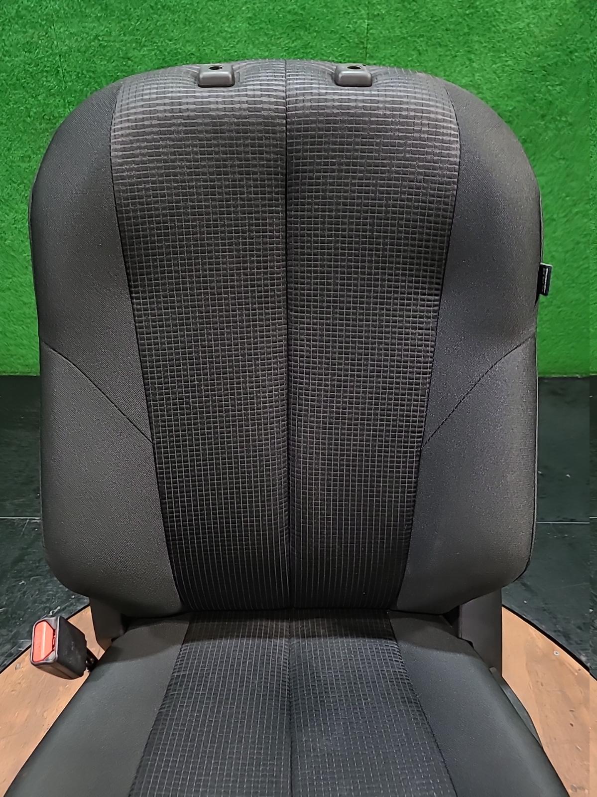 View Auto part Front Seat Isuzu Dmax 2017